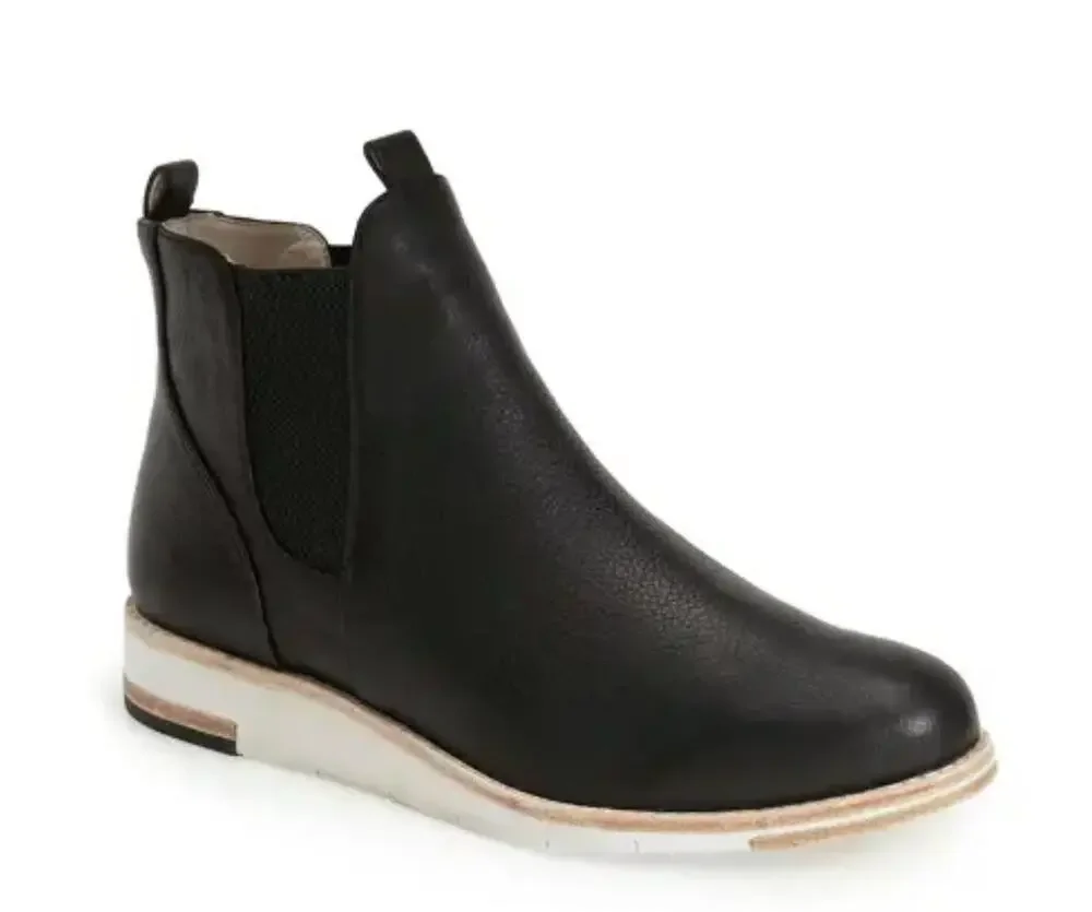 Matt Bernson Infinity Chelsea Boots 7.5 Black Leather Ankle Travel Comfort